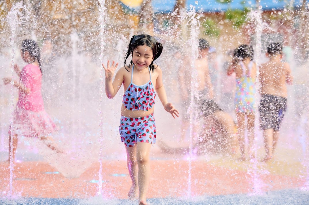 Hình ảnh khách hàng vui chơi tại Sun World Hà Nam 2